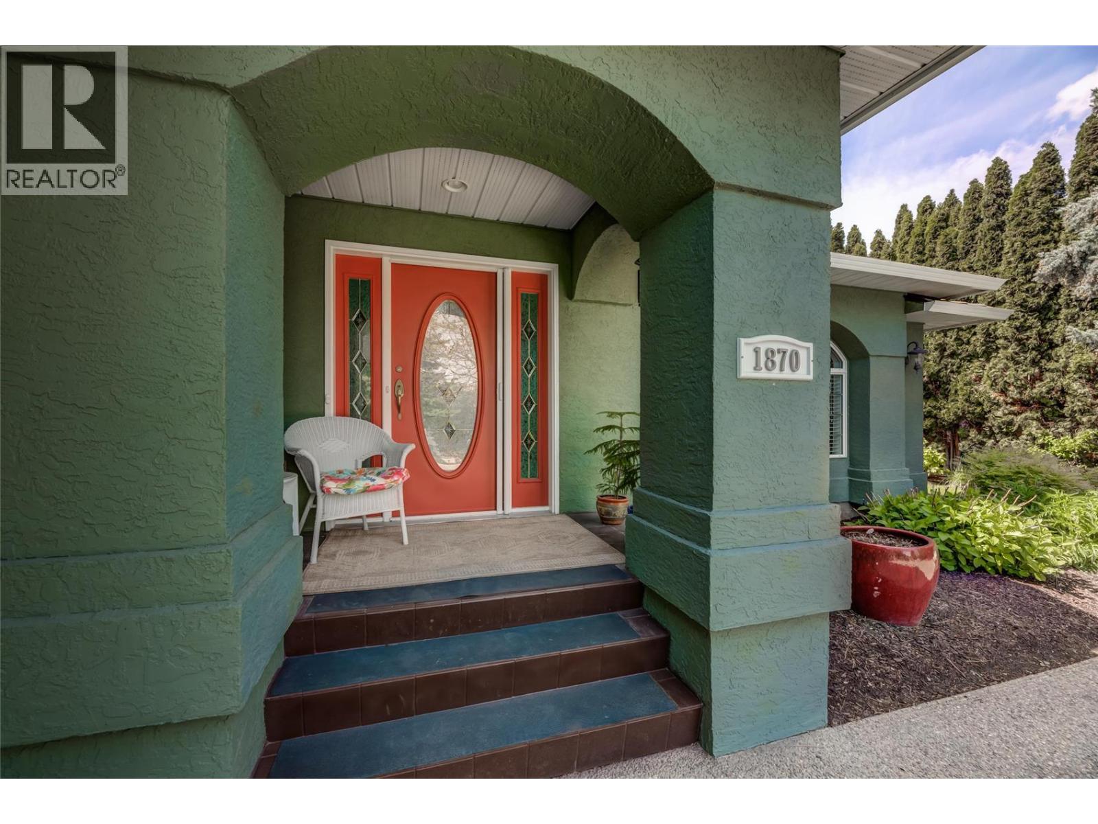 1870 Bayview Court