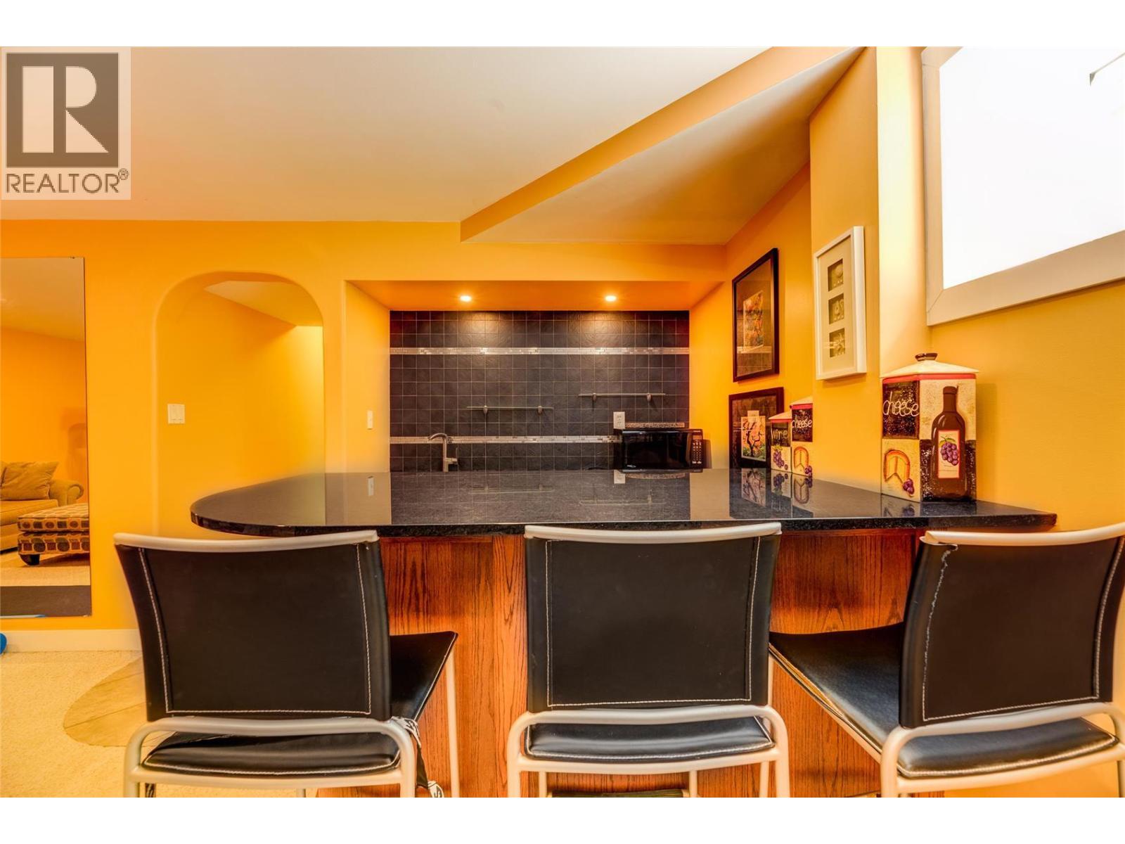 1870 Bayview Court
