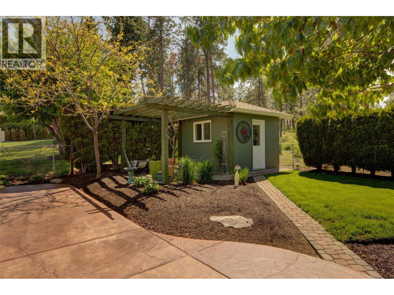 1870 Bayview Court