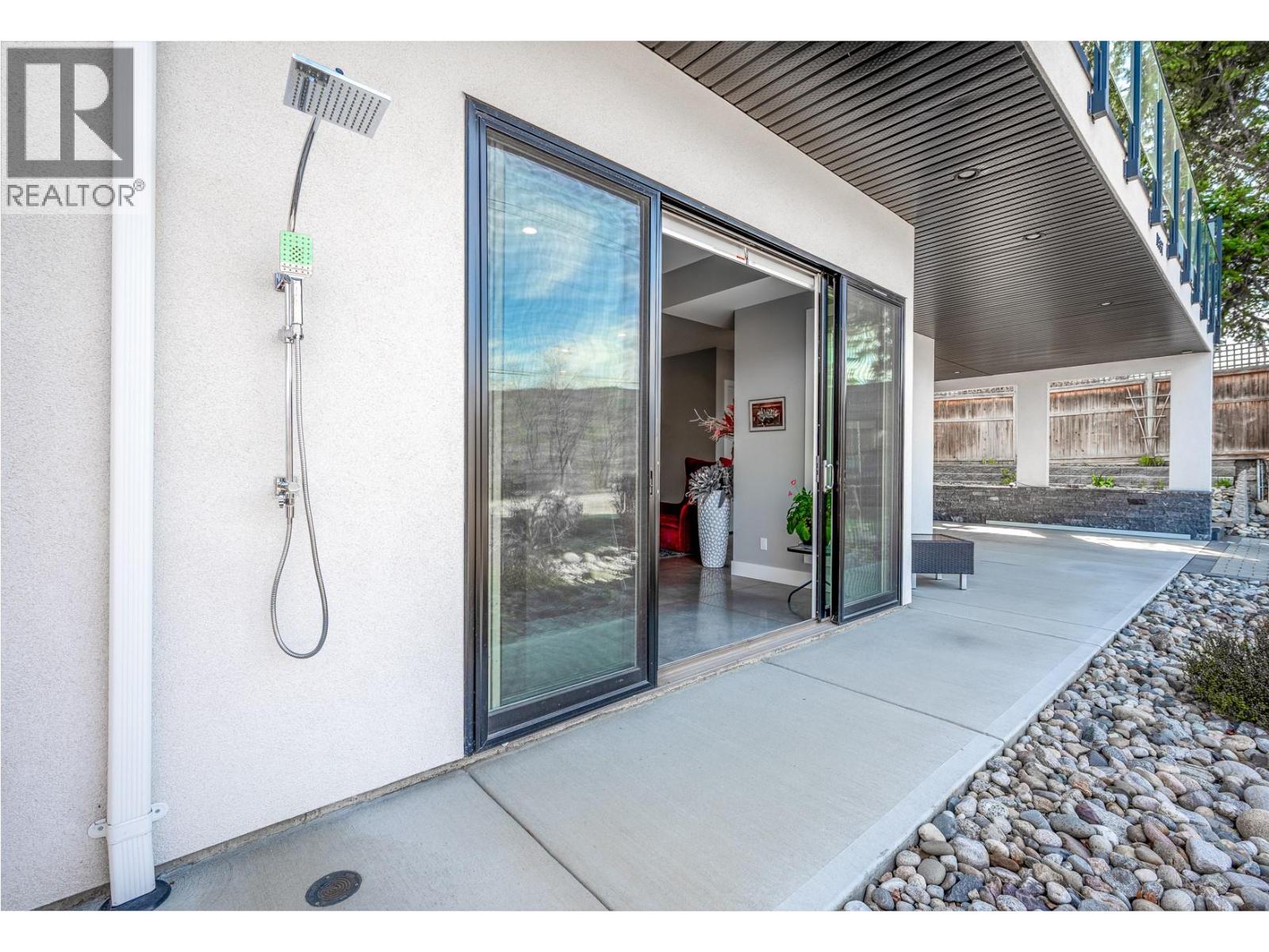 11537 Okanagan Centre Road W
