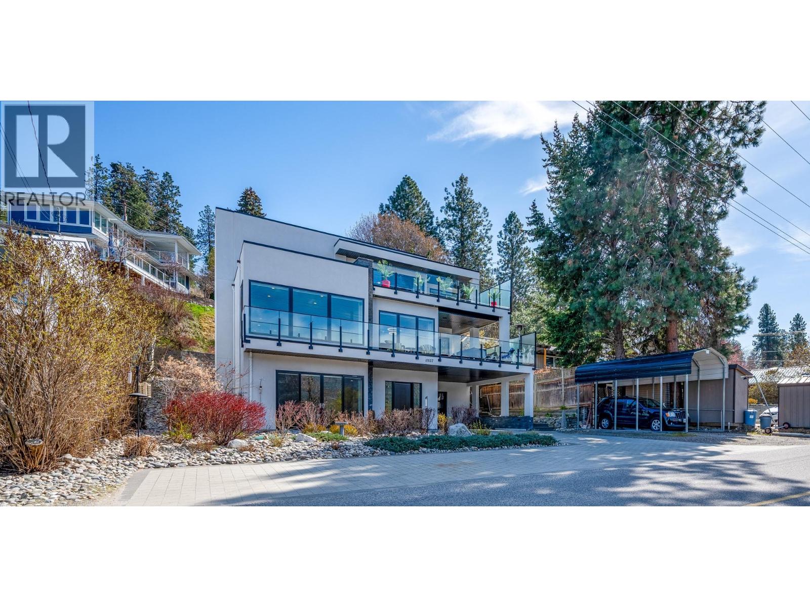 11537 Okanagan Centre Road W
