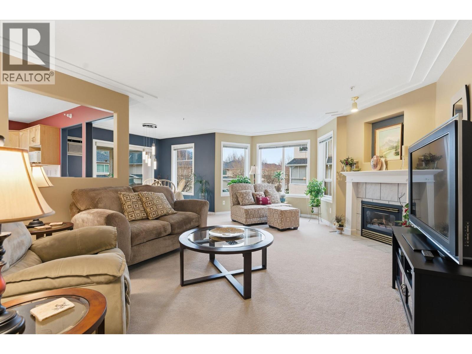 315 Whitman Road Unit# 201