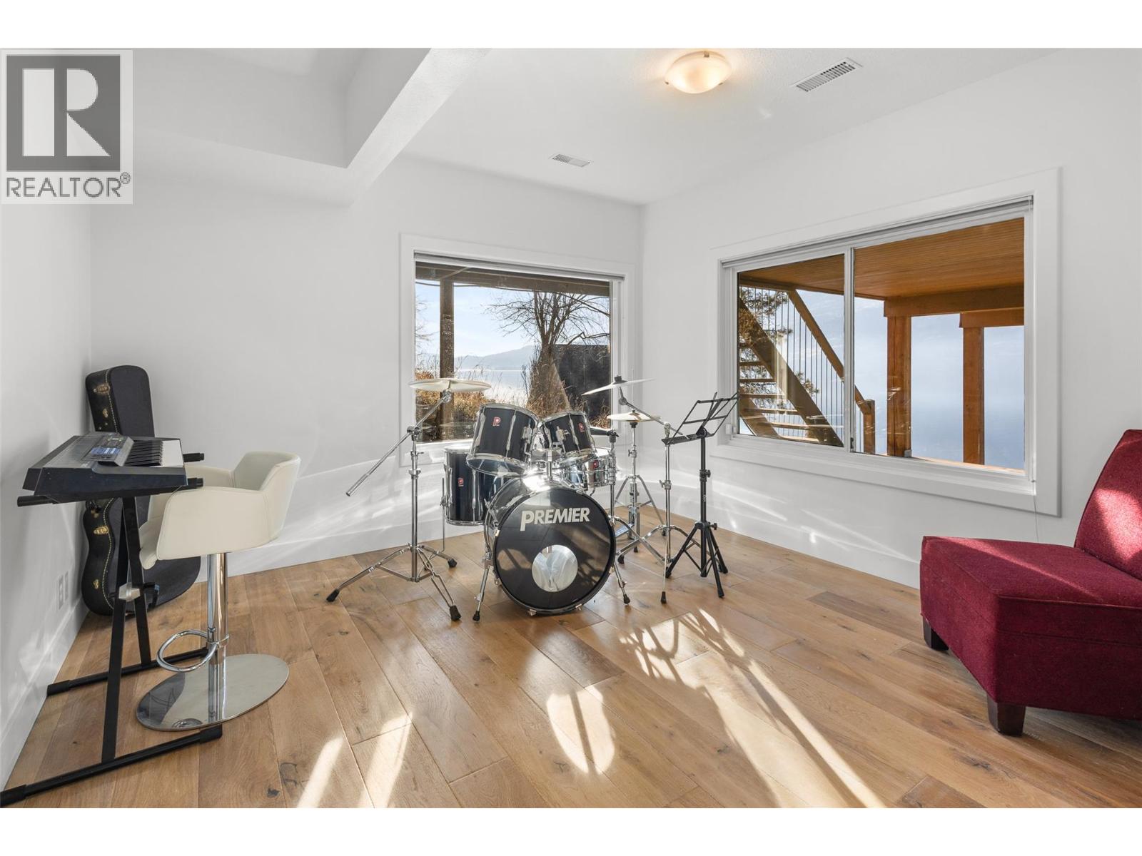 2100 Dewdney Road