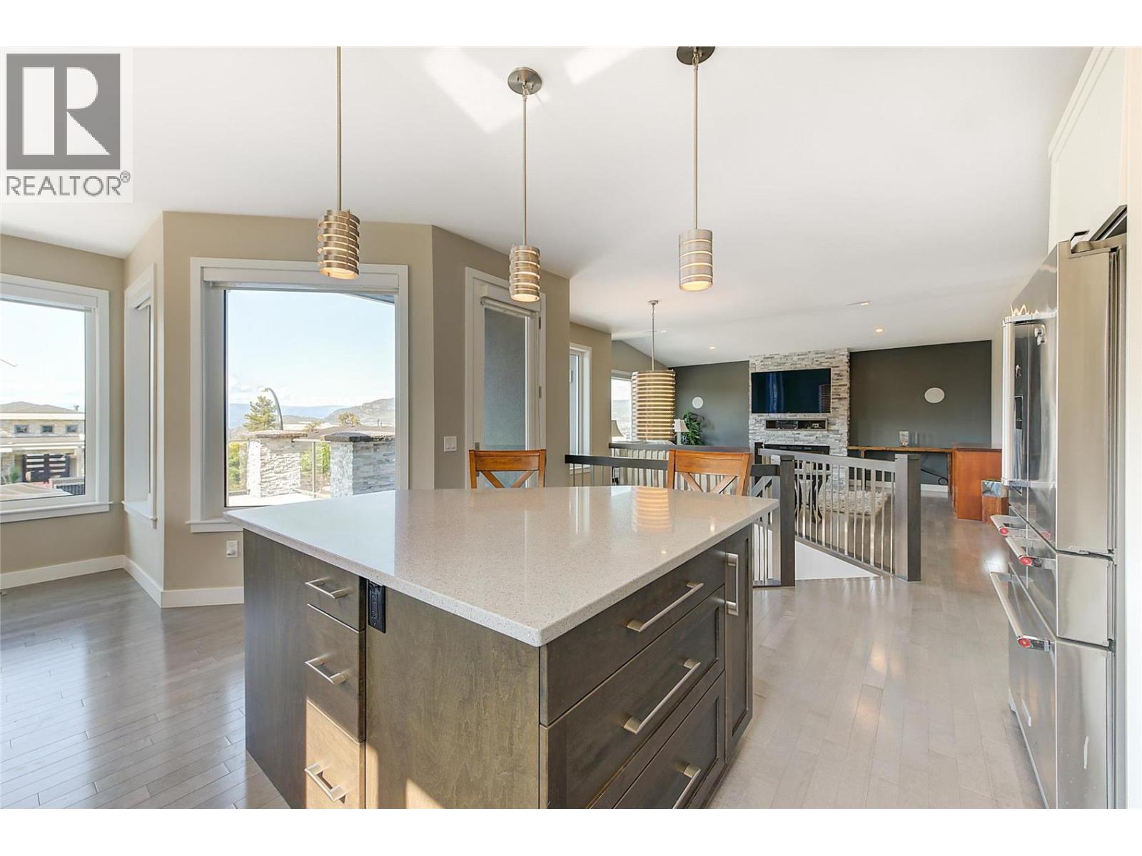 3284 Vineyard View Drive