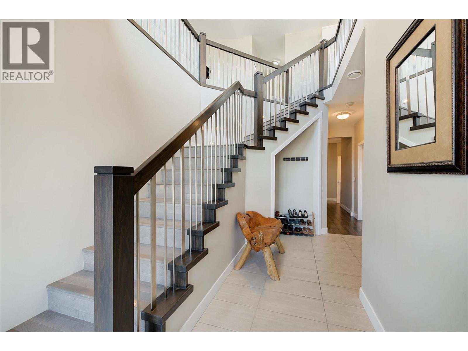 3284 Vineyard View Drive