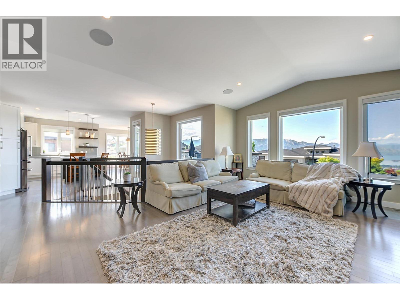 3284 Vineyard View Drive