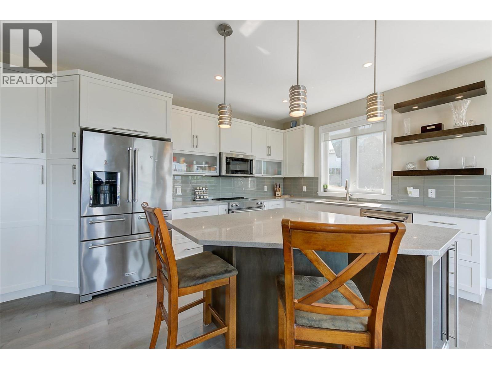 3284 Vineyard View Drive