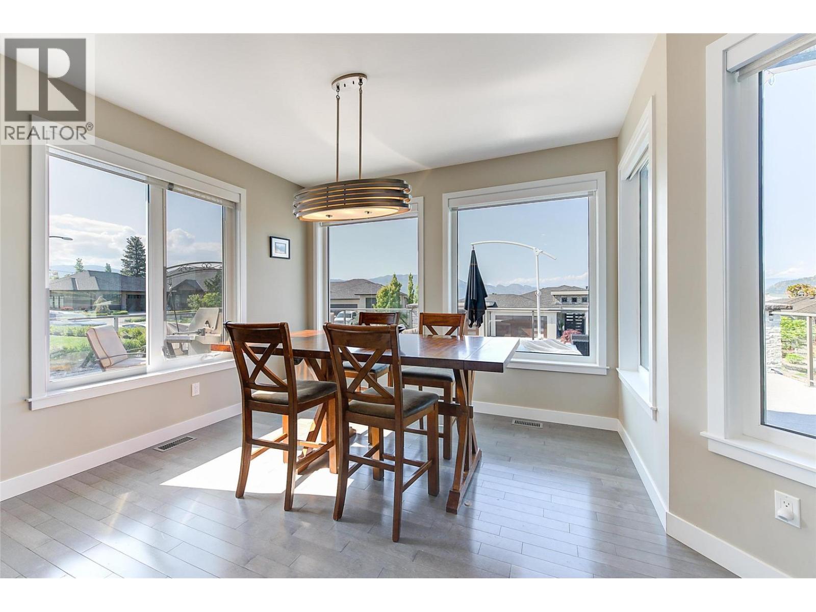 3284 Vineyard View Drive