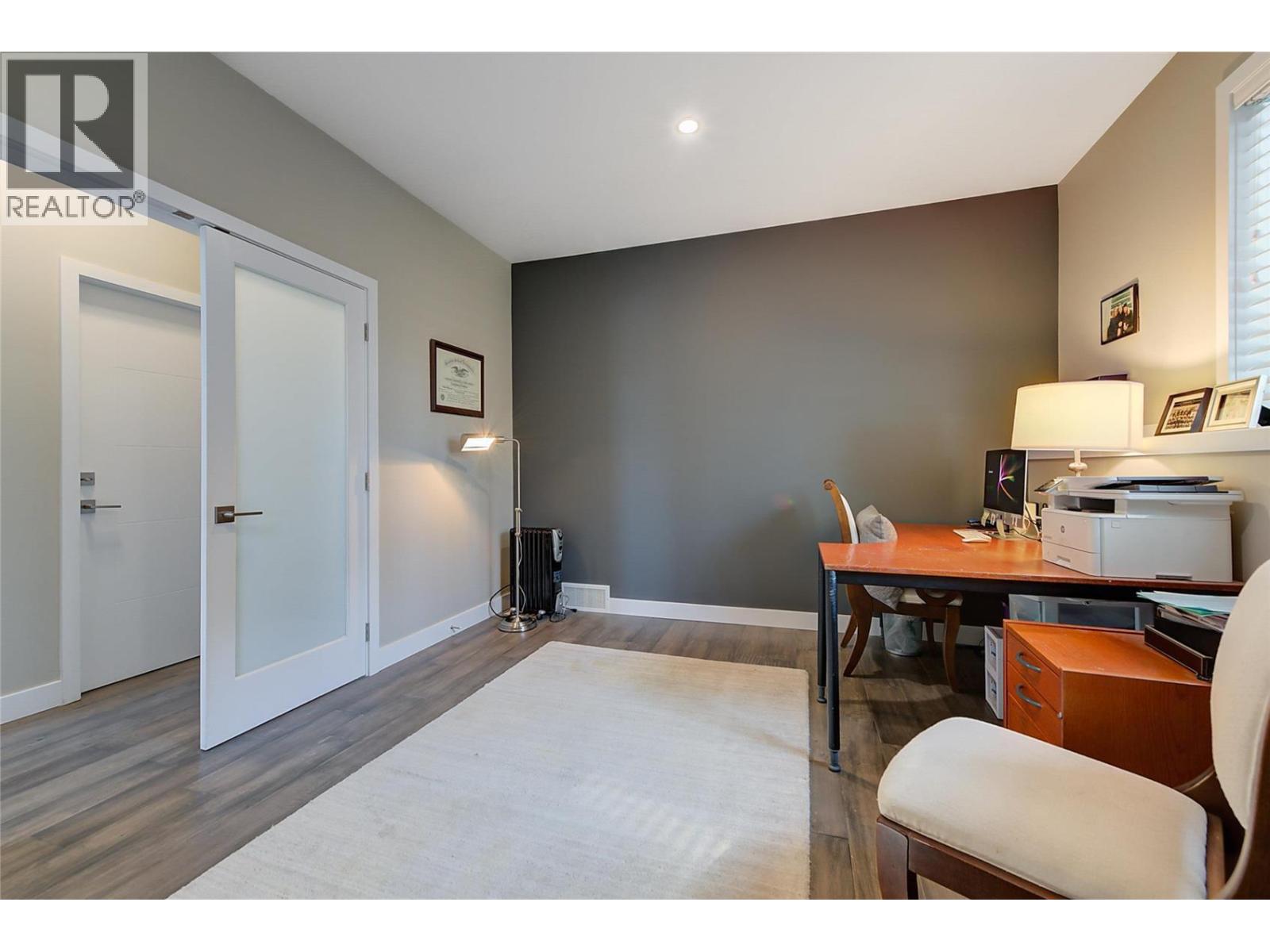 3284 Vineyard View Drive