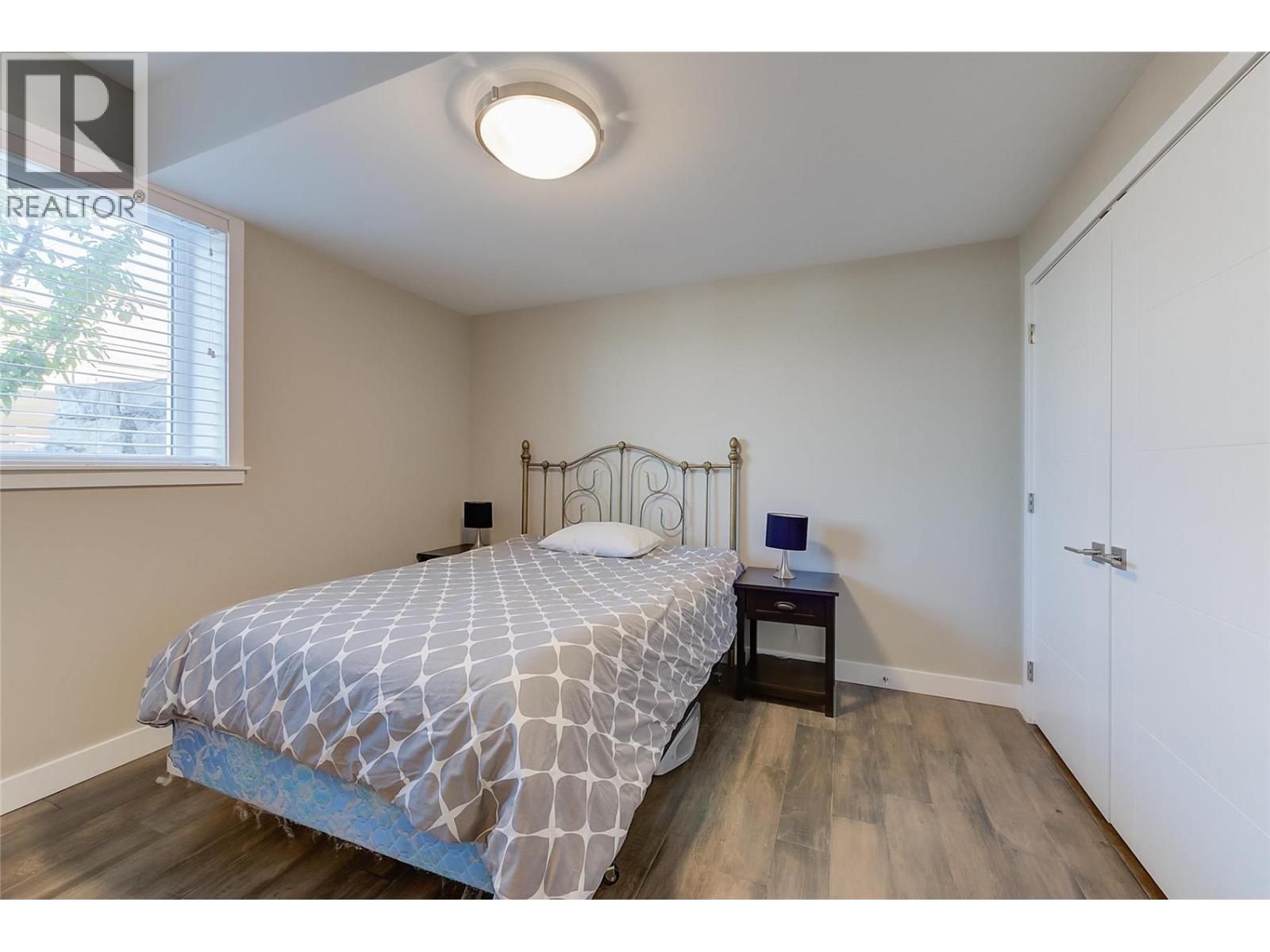 3284 Vineyard View Drive