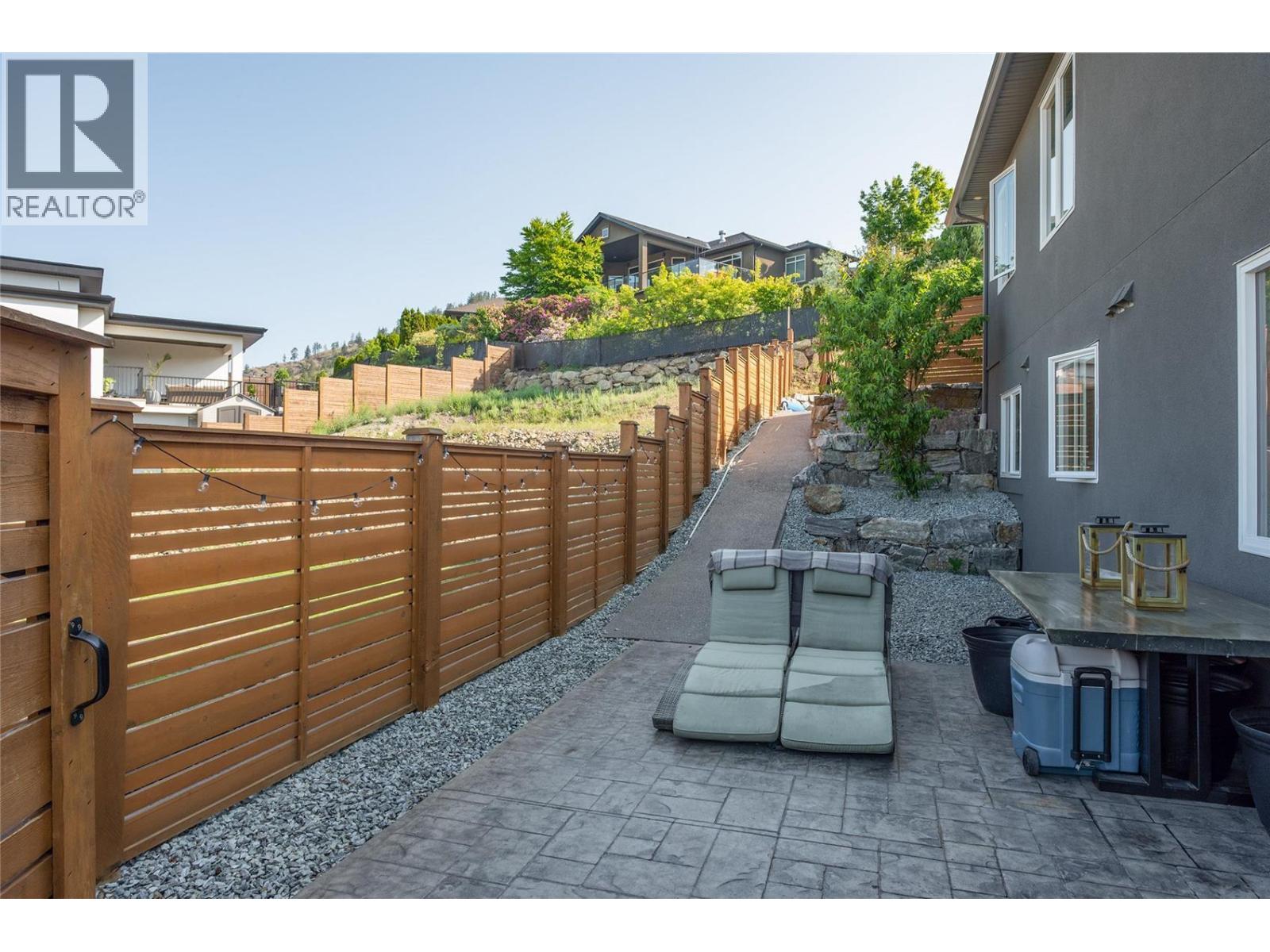 3284 Vineyard View Drive