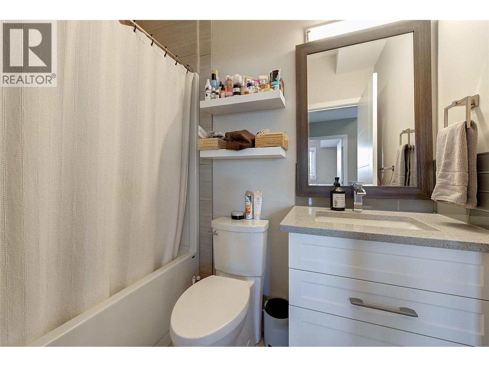 3284 Vineyard View Drive