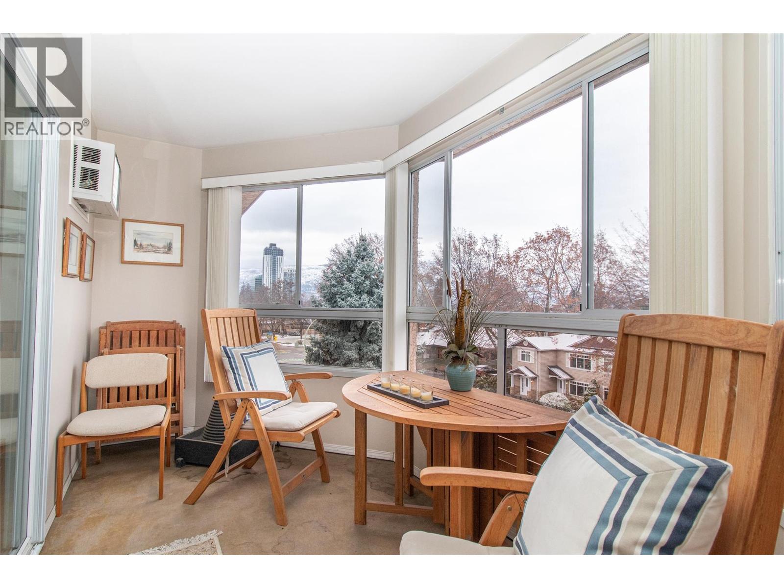 945 Lawrence Avenue Unit# 307