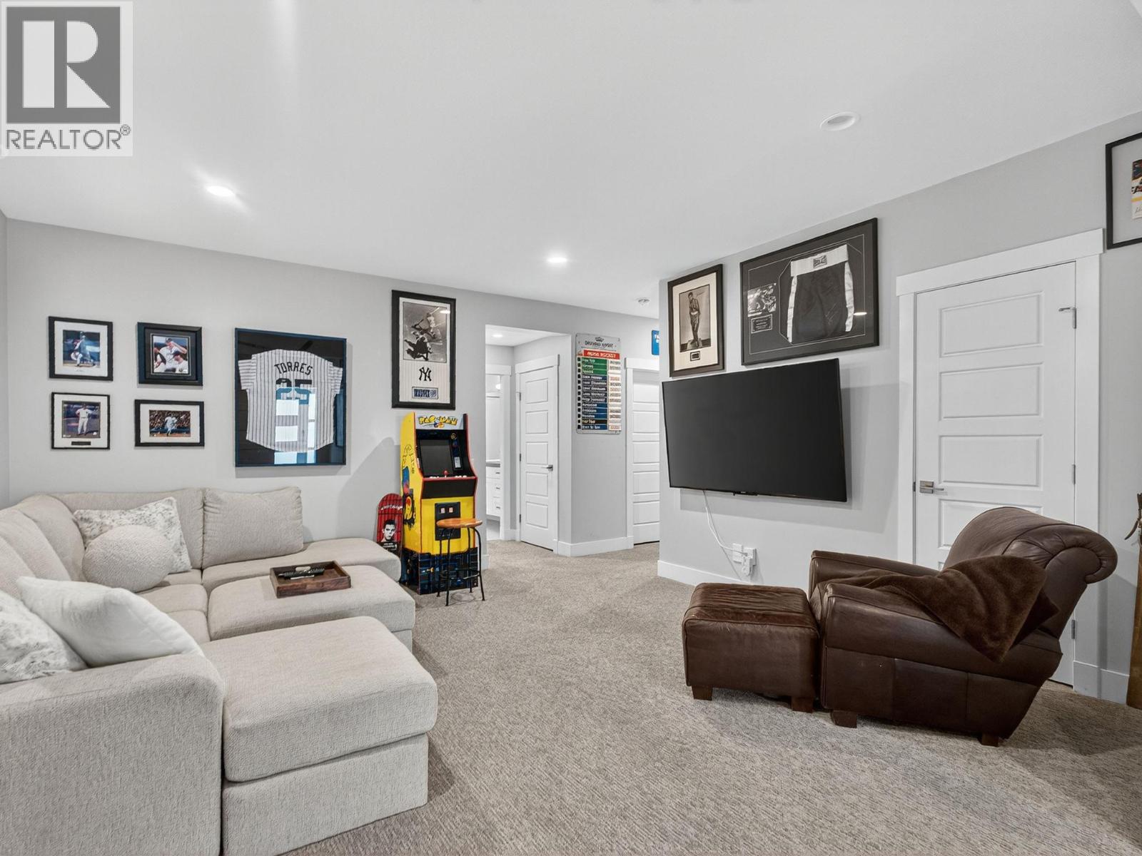 9443 Ledgestone Road