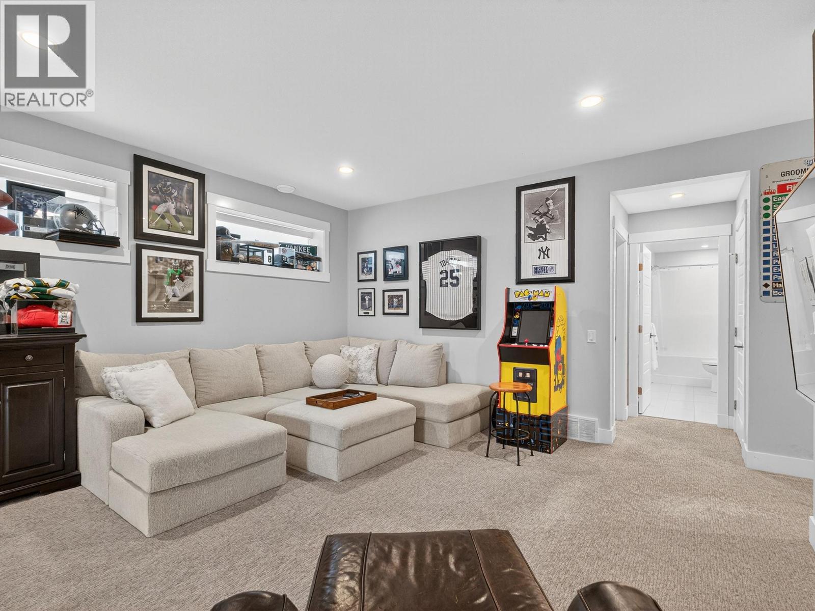 9443 Ledgestone Road