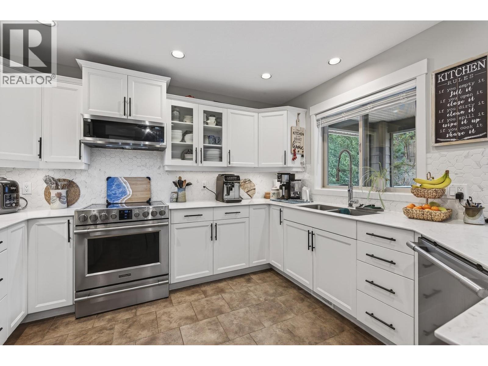 1487 Rosewood Drive