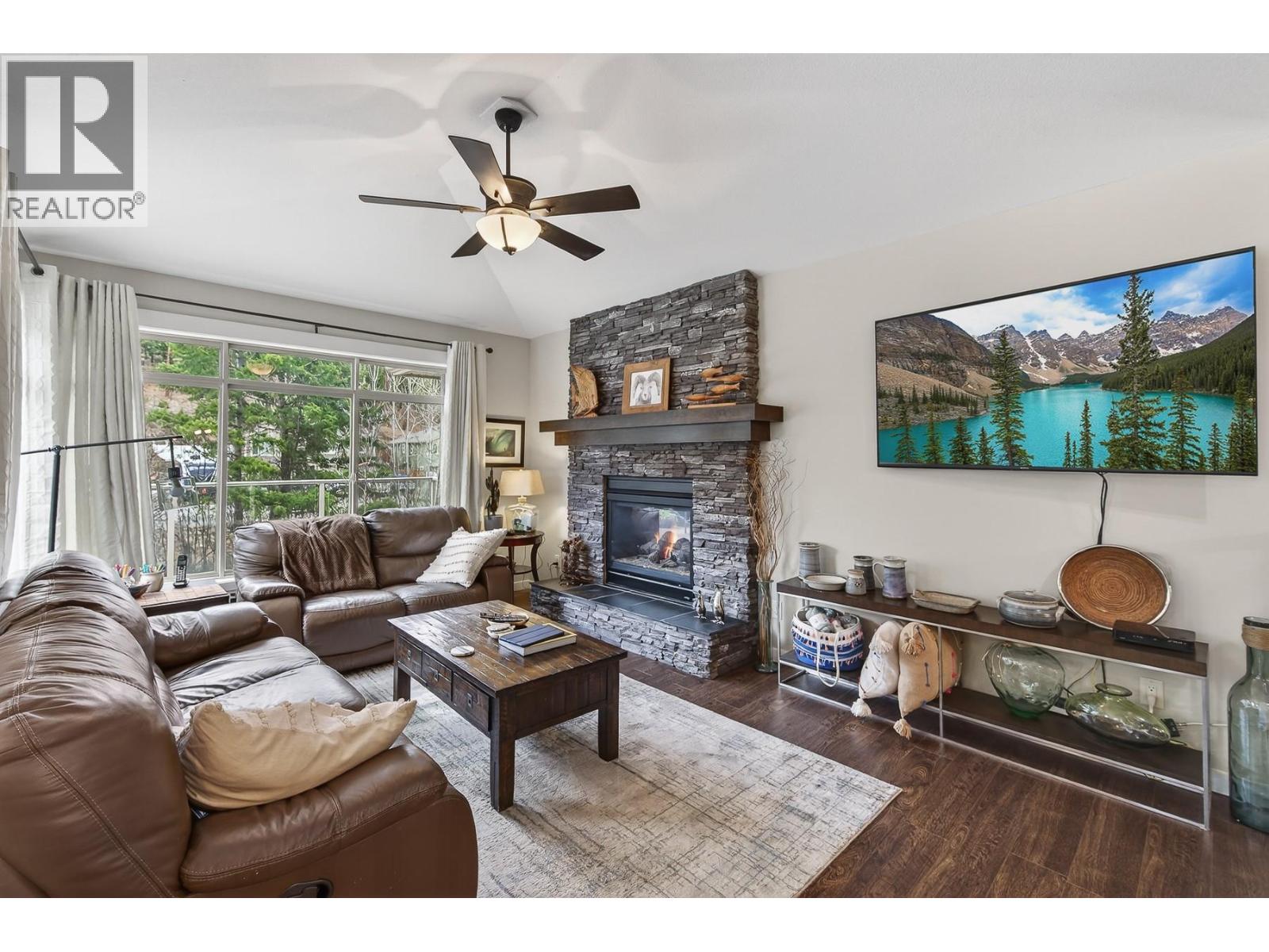 1487 Rosewood Drive