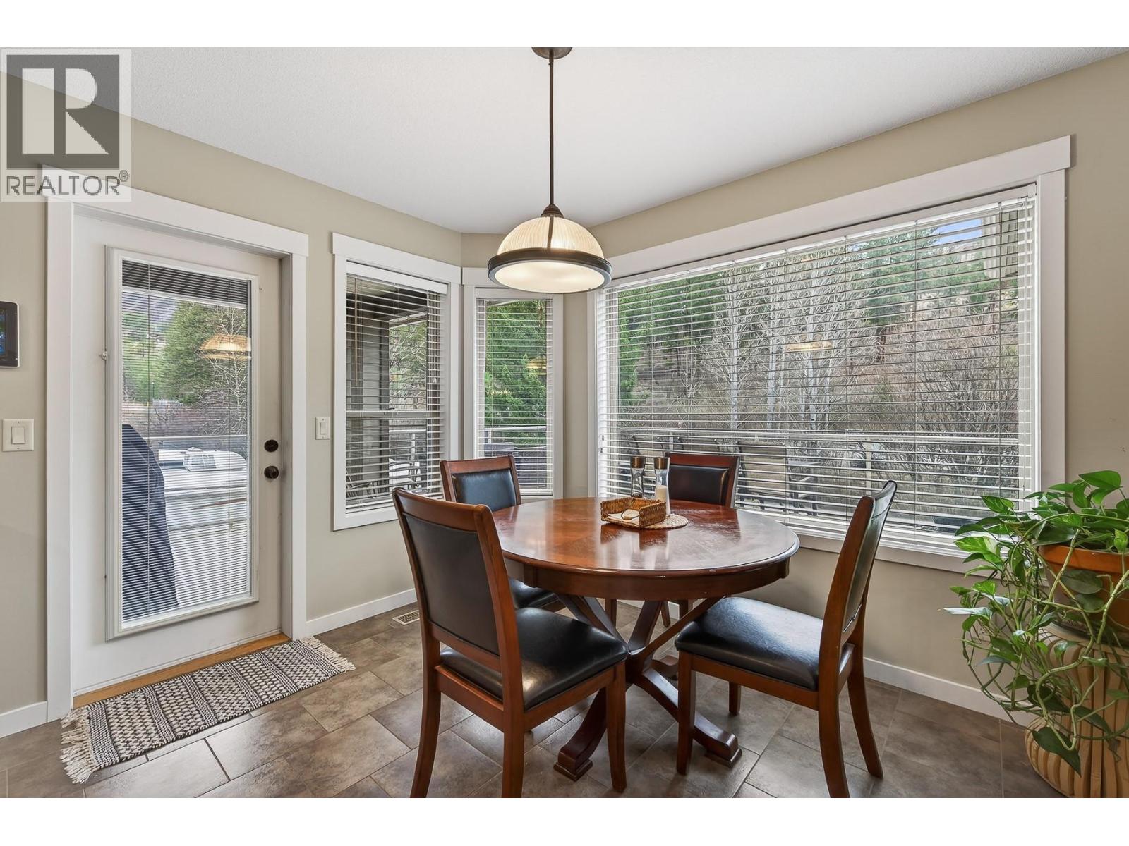 1487 Rosewood Drive