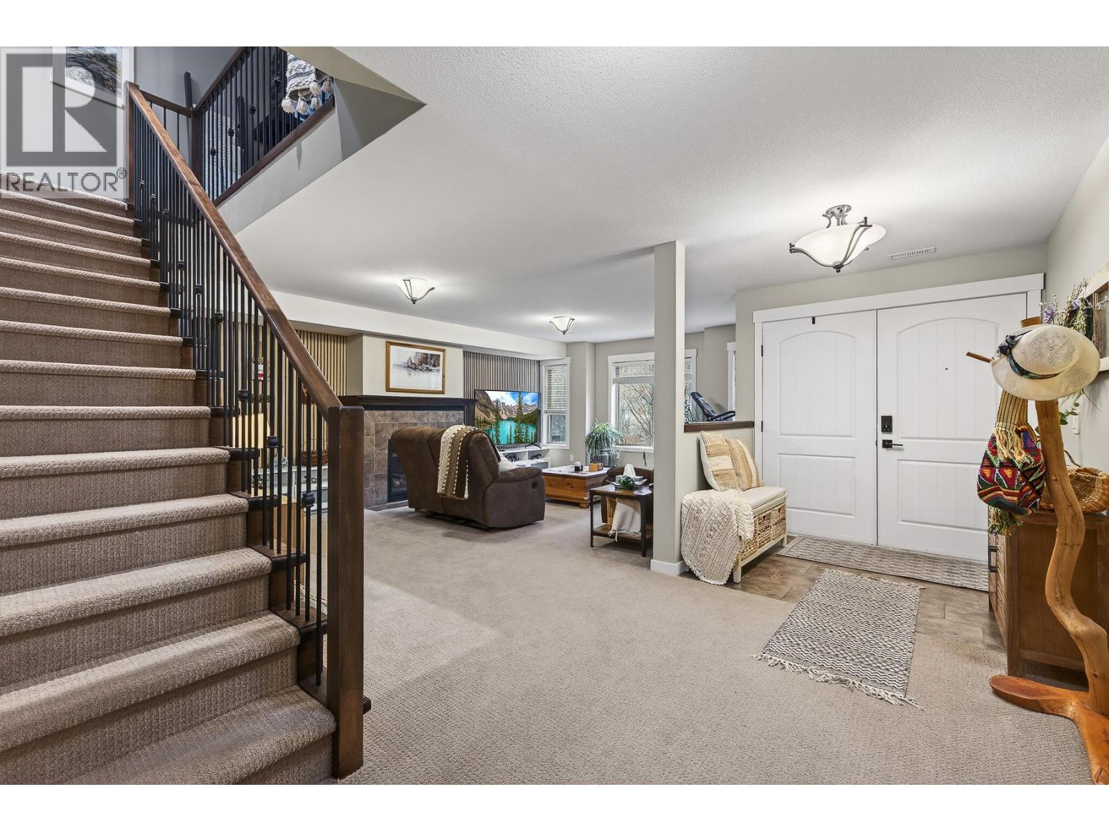 1487 Rosewood Drive