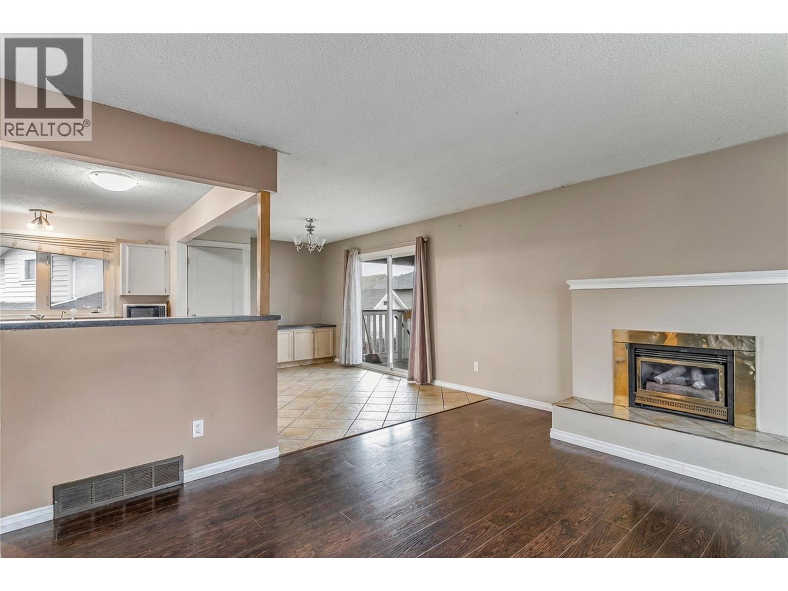 758 Josselyn Court
