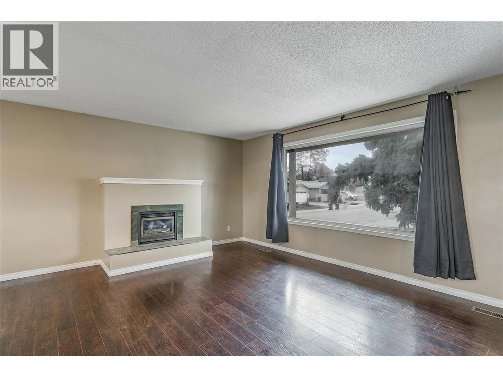 758 Josselyn Court