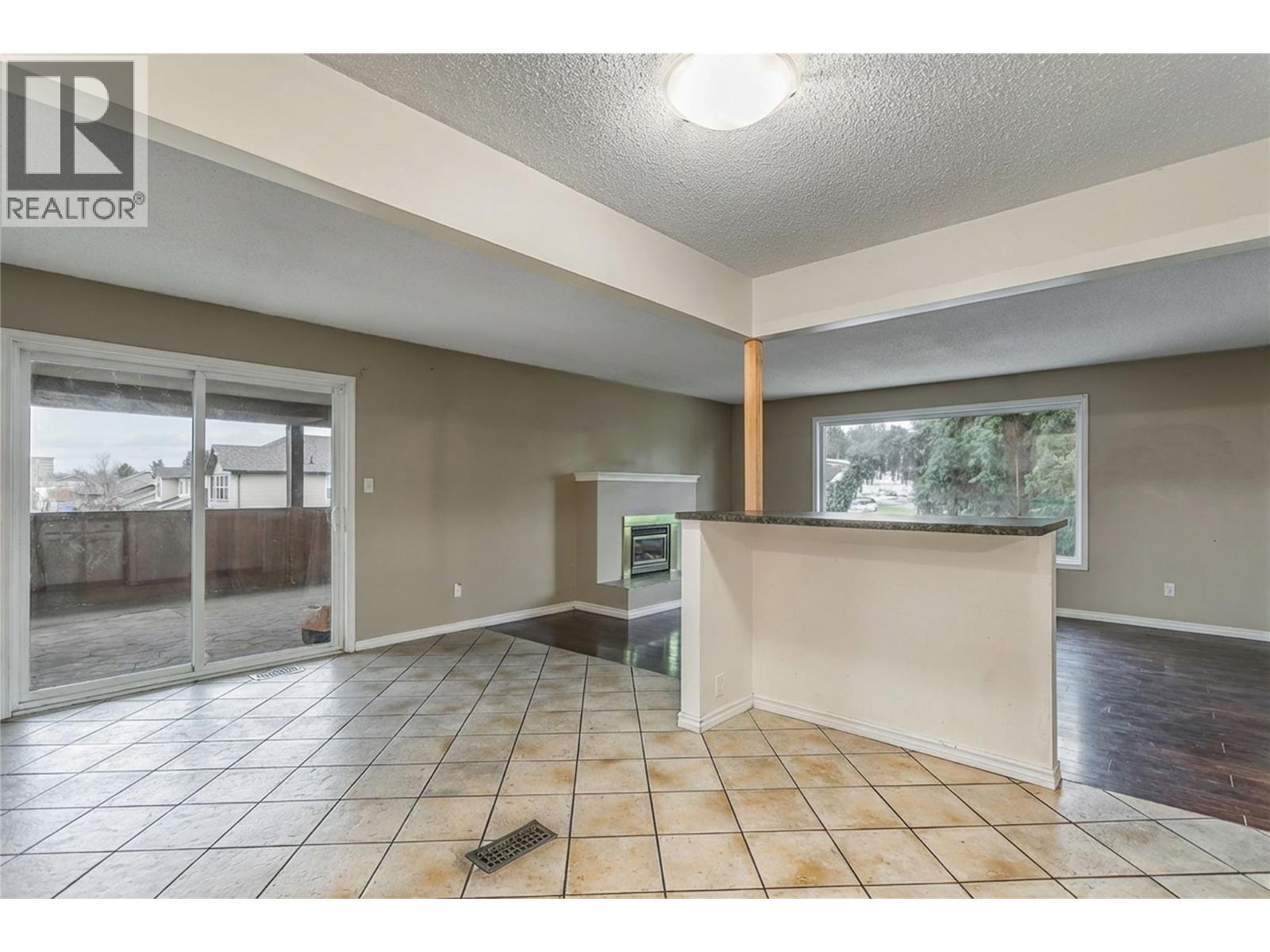 758 Josselyn Court