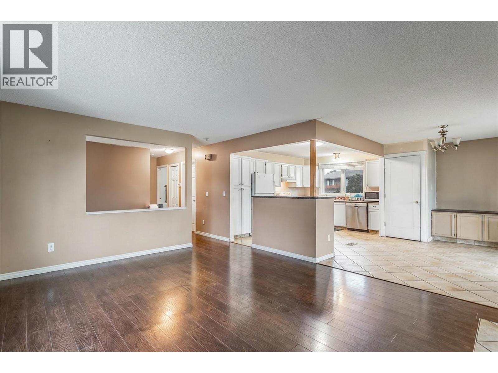 758 Josselyn Court