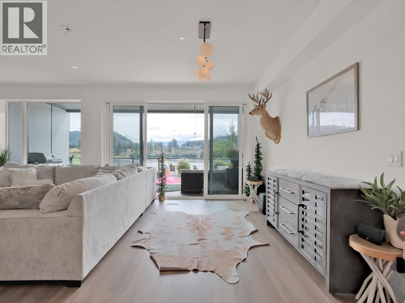 2735 Shannon Lake Road Unit# 114