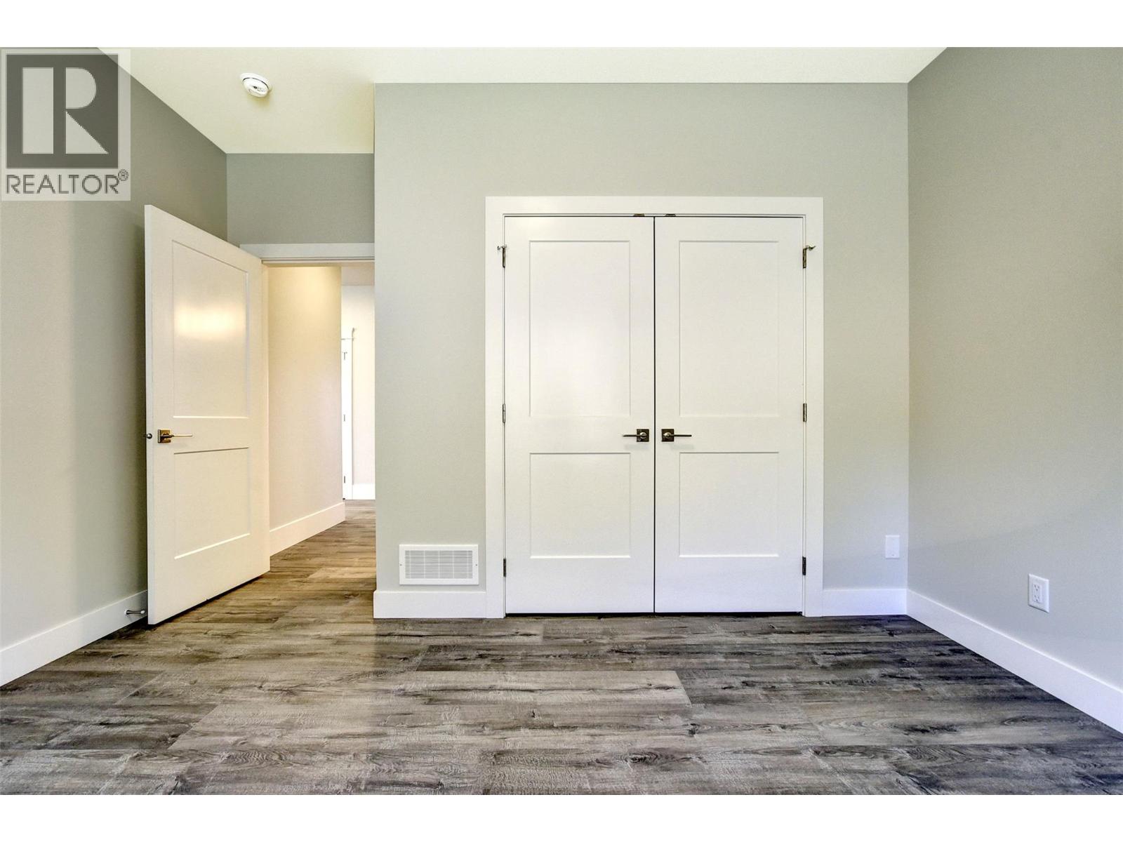 1051 Aurora Heights