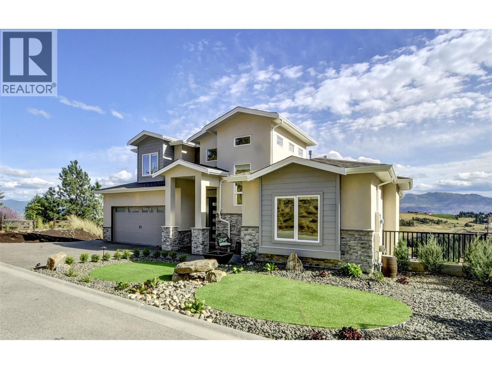 1051 Aurora Heights