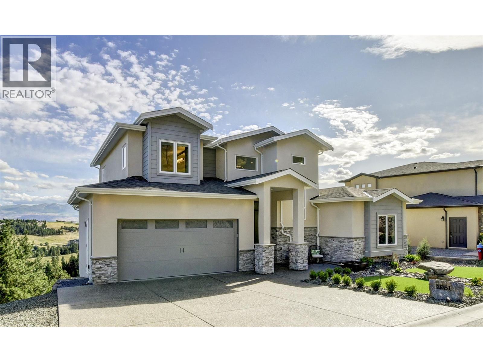 1051 Aurora Heights