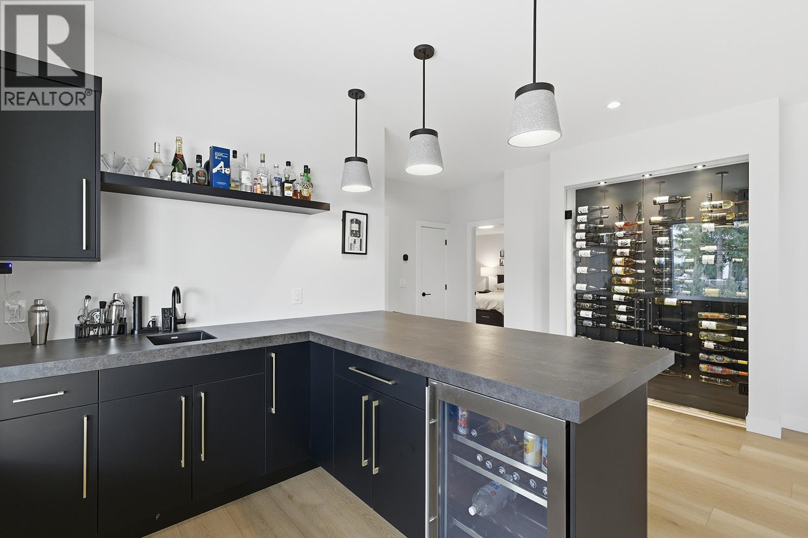 10283 Beacon Hill Drive