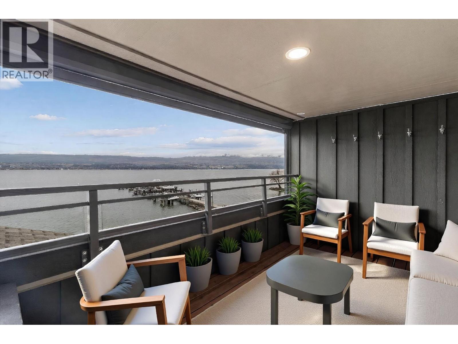 2777 Casa Loma Road Unit# 207