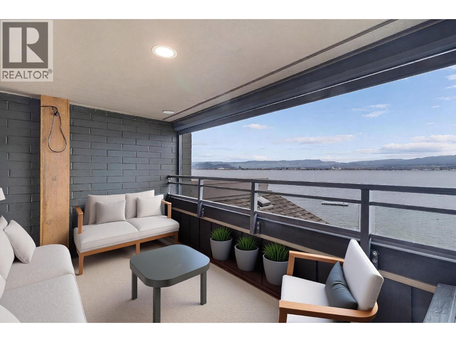 2777 Casa Loma Road Unit# 207