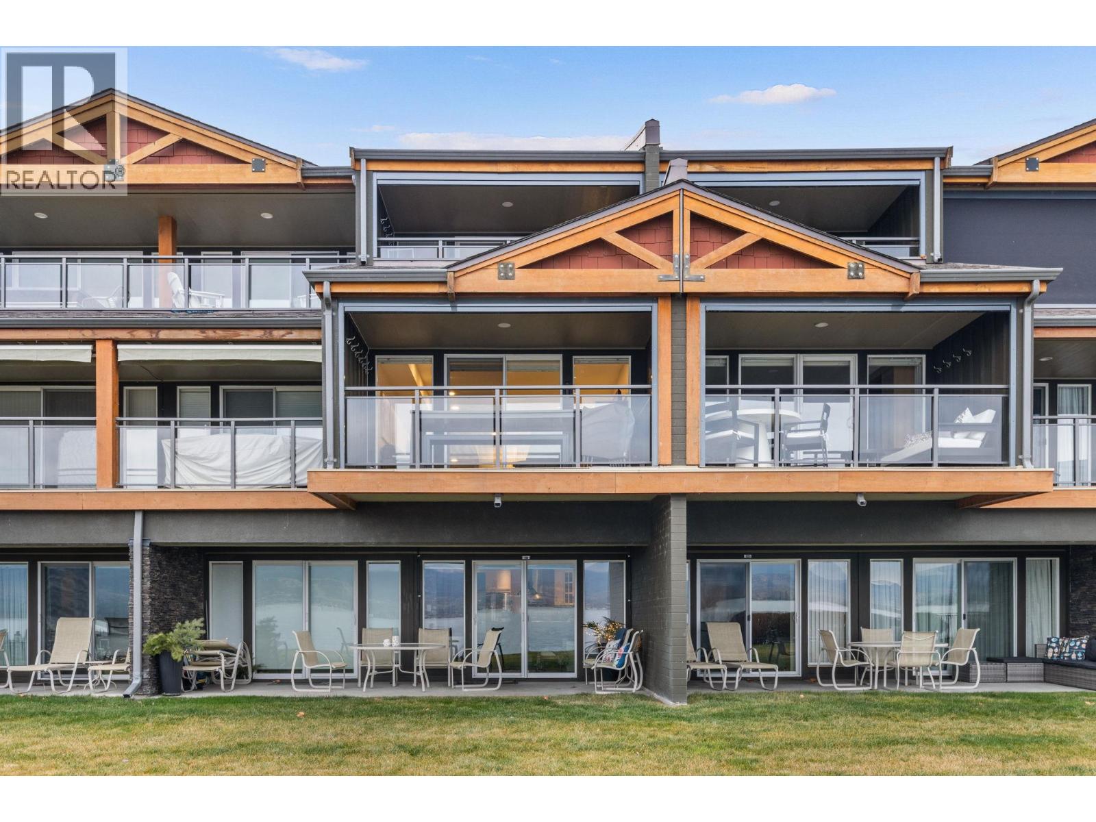 2777 Casa Loma Road Unit# 207