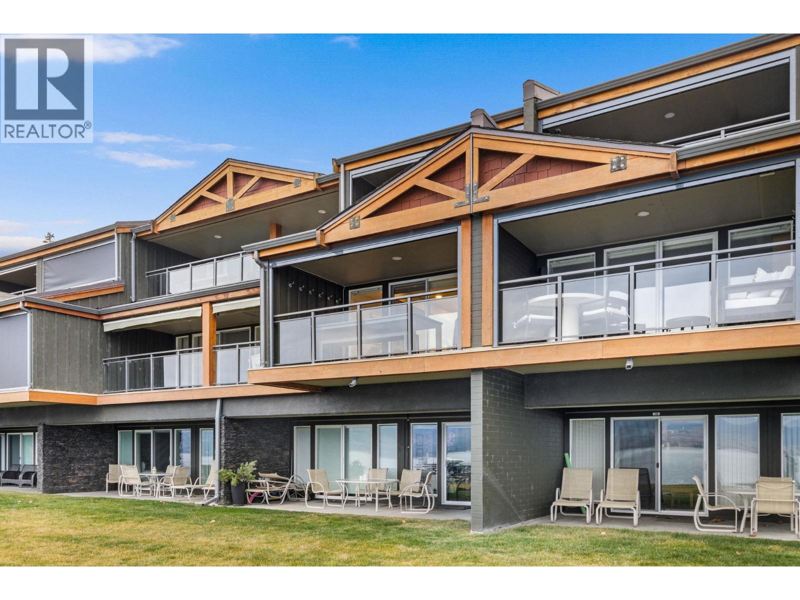 2777 Casa Loma Road Unit# 207