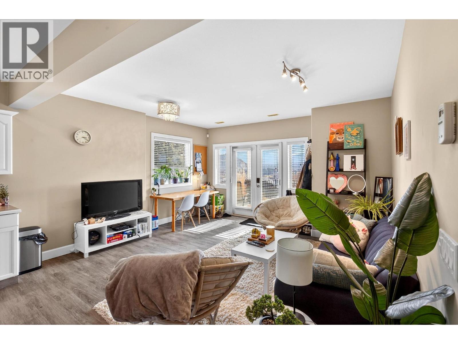 748 Traditions Crescent