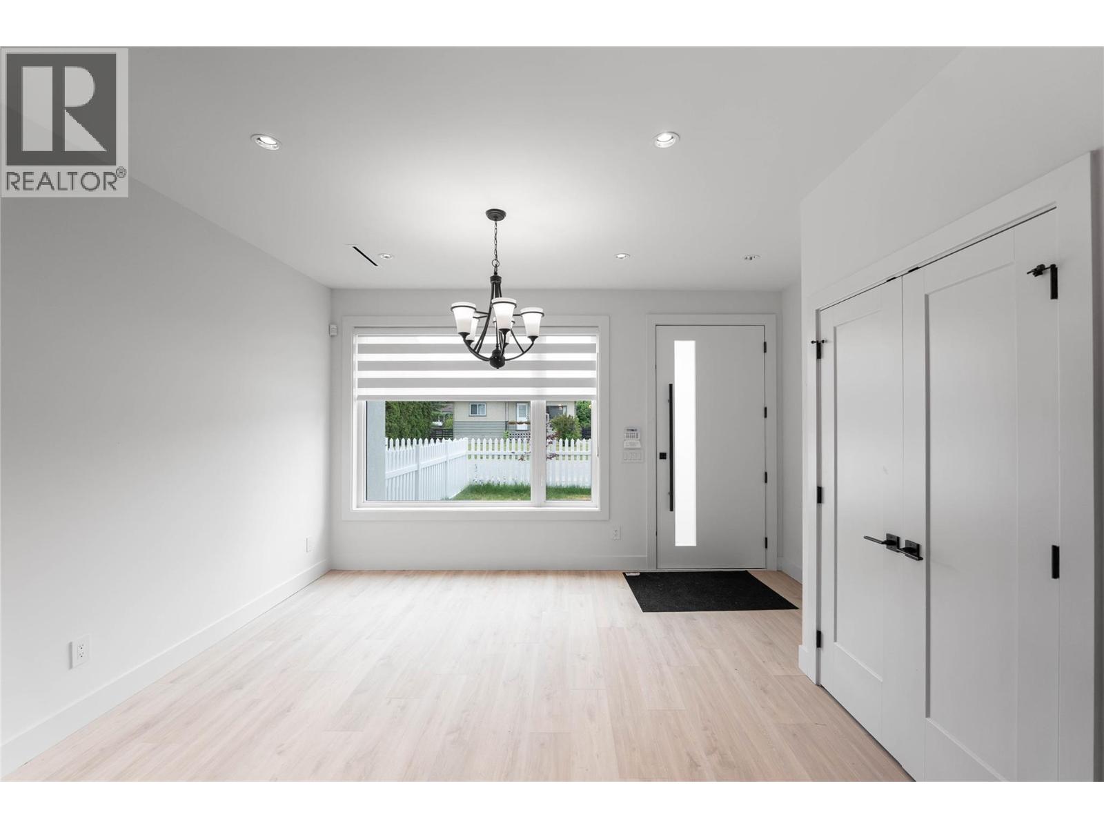 840 Grenfell Ave Avenue Unit# 2