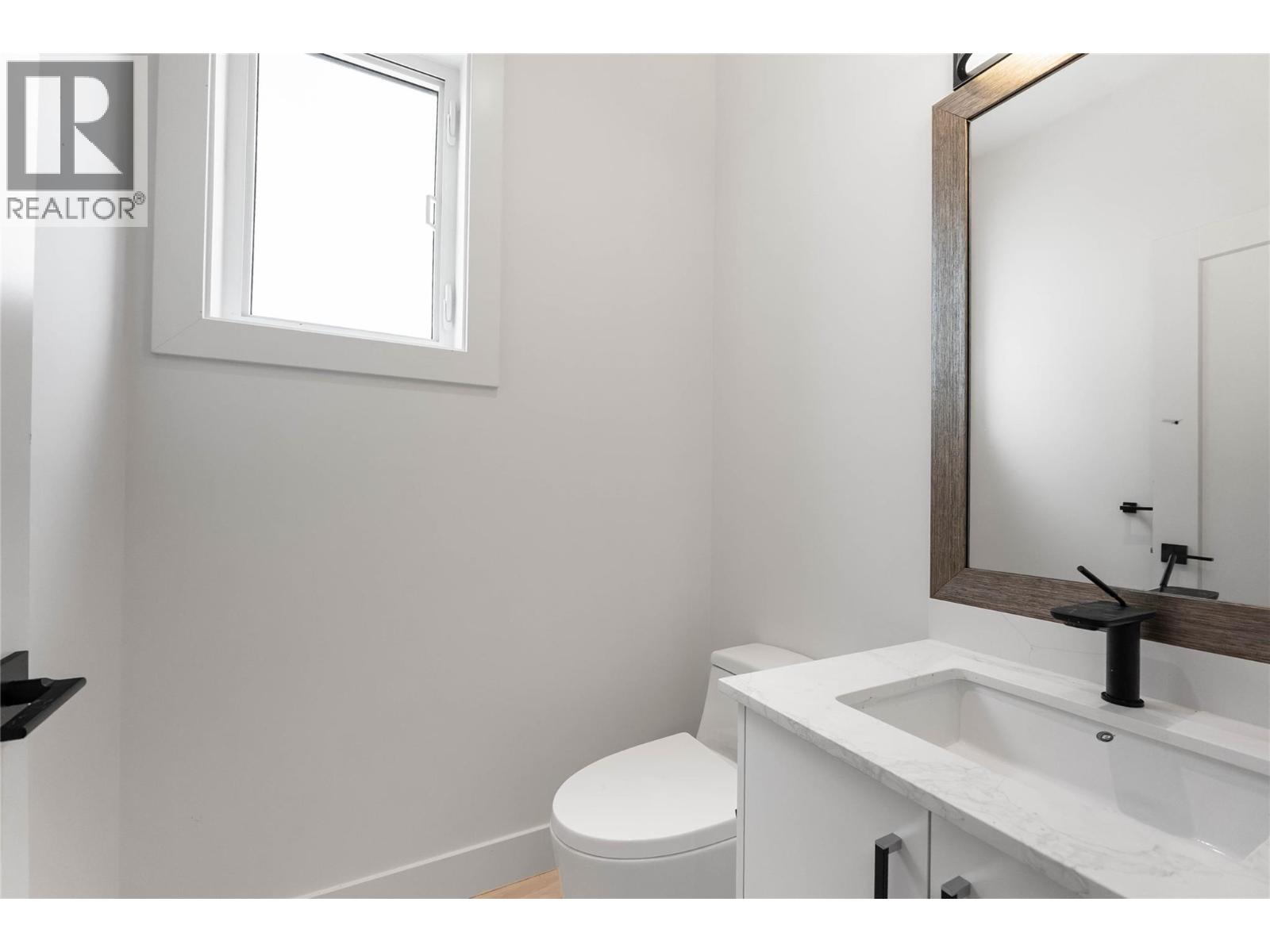 840 Grenfell Ave Avenue Unit# 2
