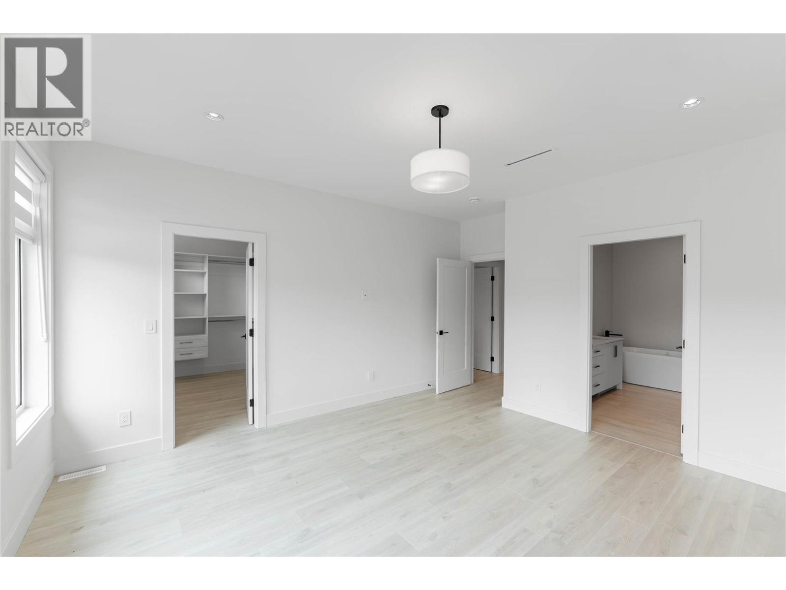 840 Grenfell Ave Avenue Unit# 2