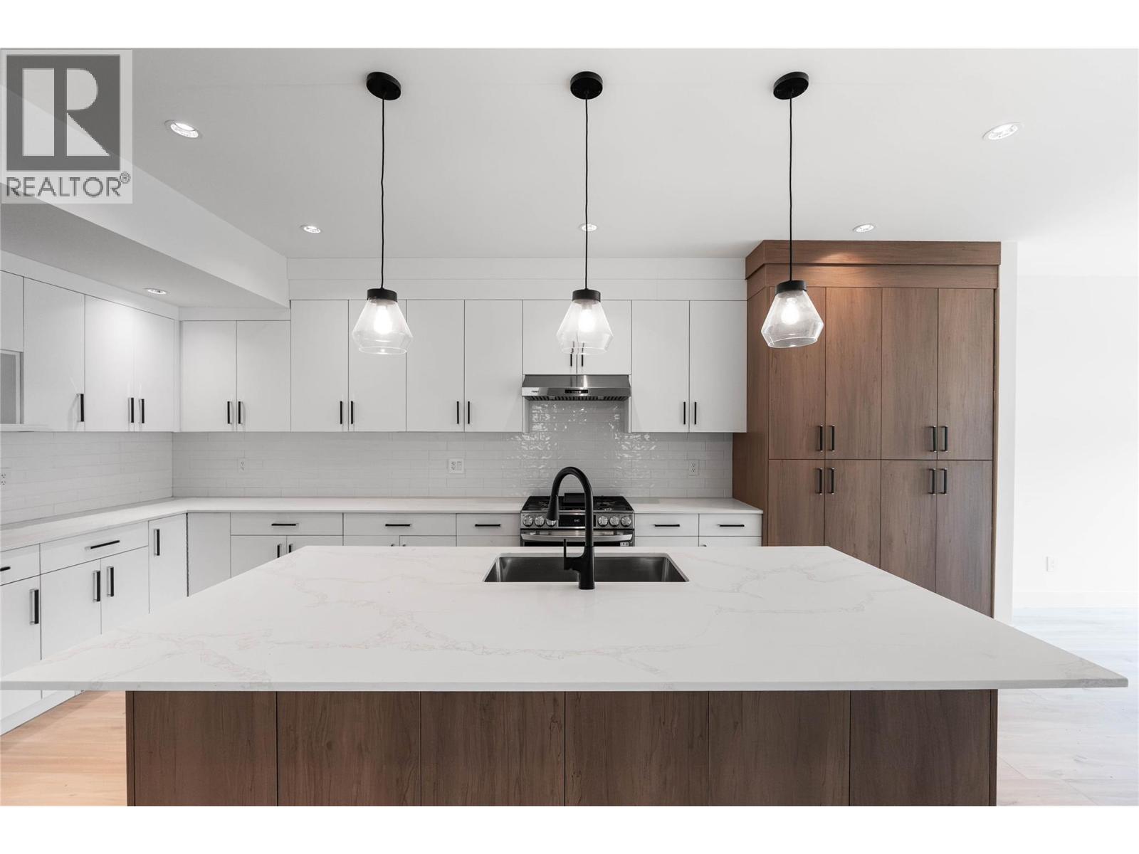 840 Grenfell Ave Avenue Unit# 2