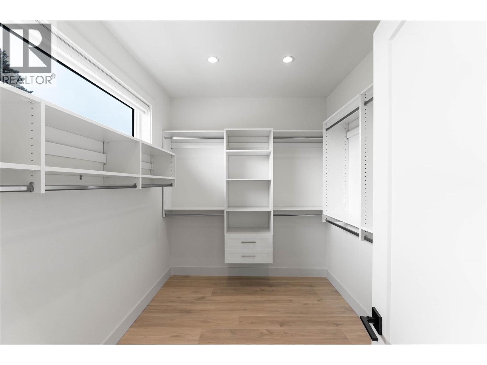 840 Grenfell Ave Avenue Unit# 2