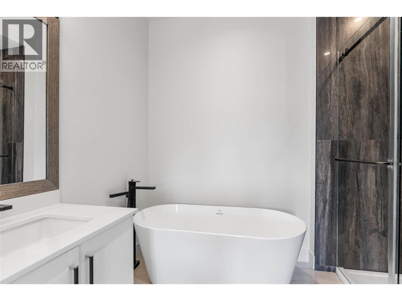 840 Grenfell Ave Avenue Unit# 2