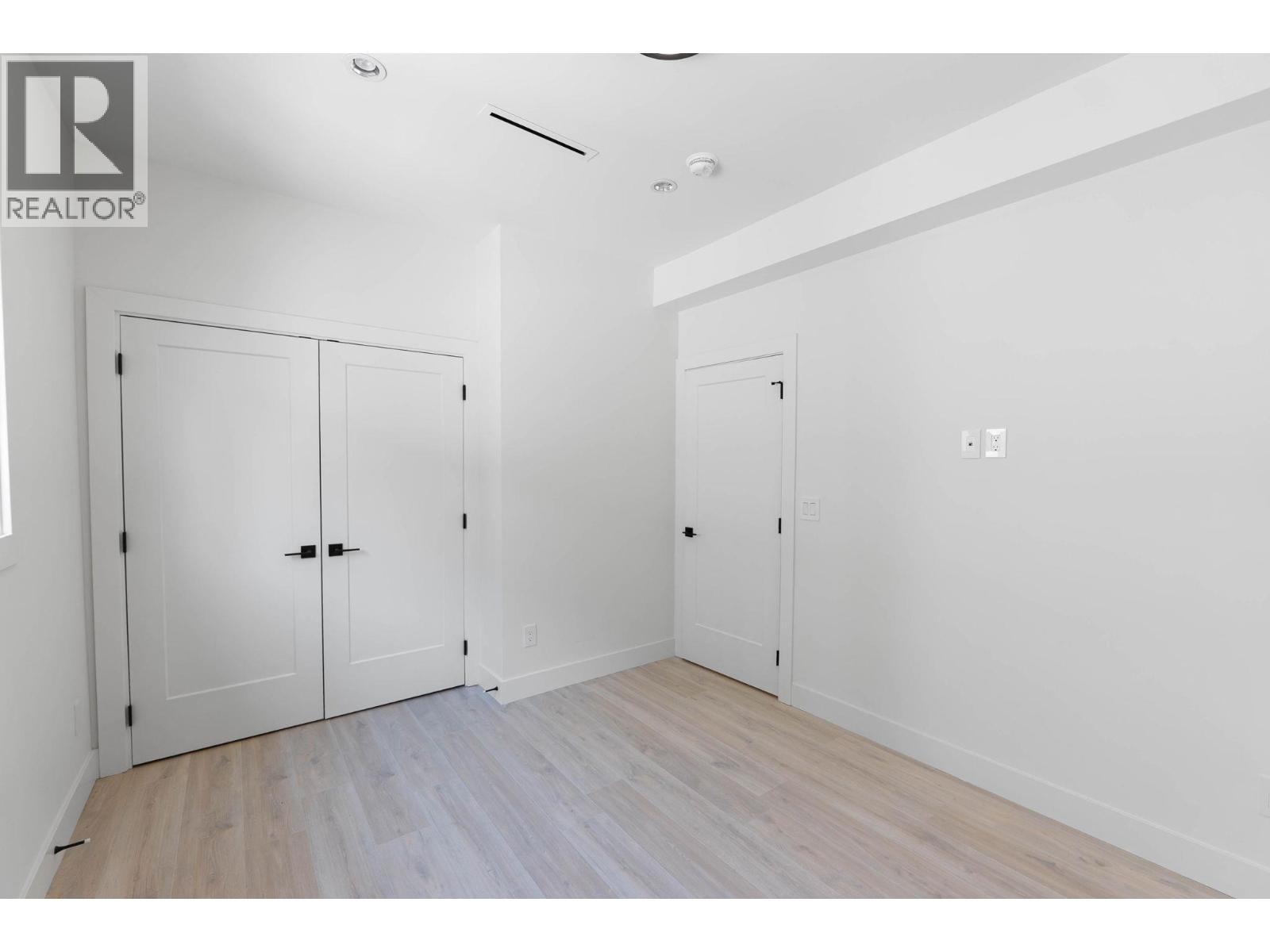 840 Grenfell Avenue Unit# 4 Lot# 4