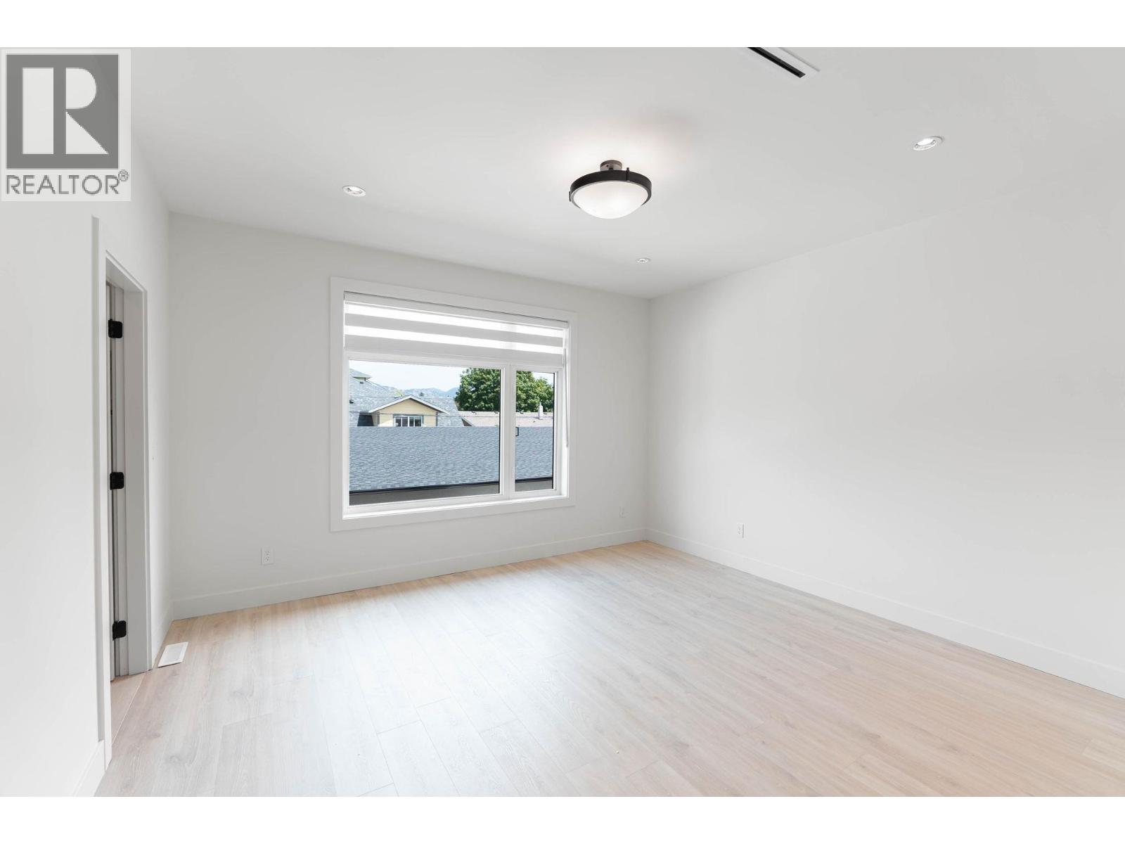 840 Grenfell Avenue Unit# 4 Lot# 4