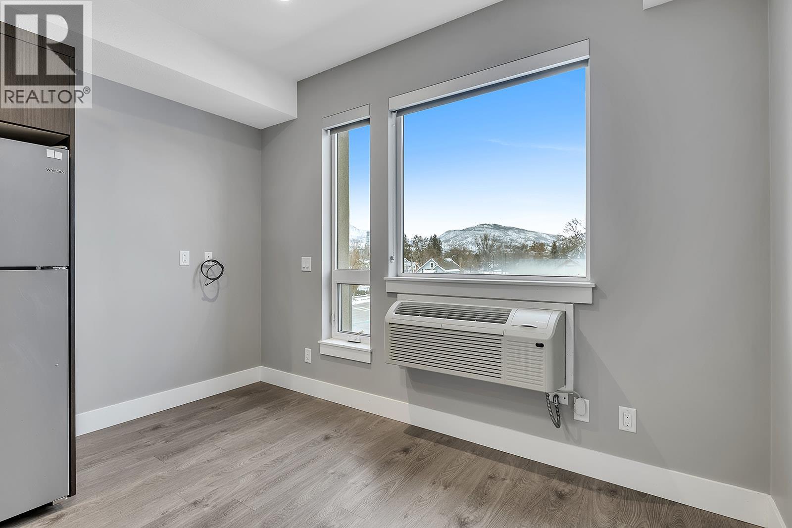 925 Leon Avenue Unit# 302