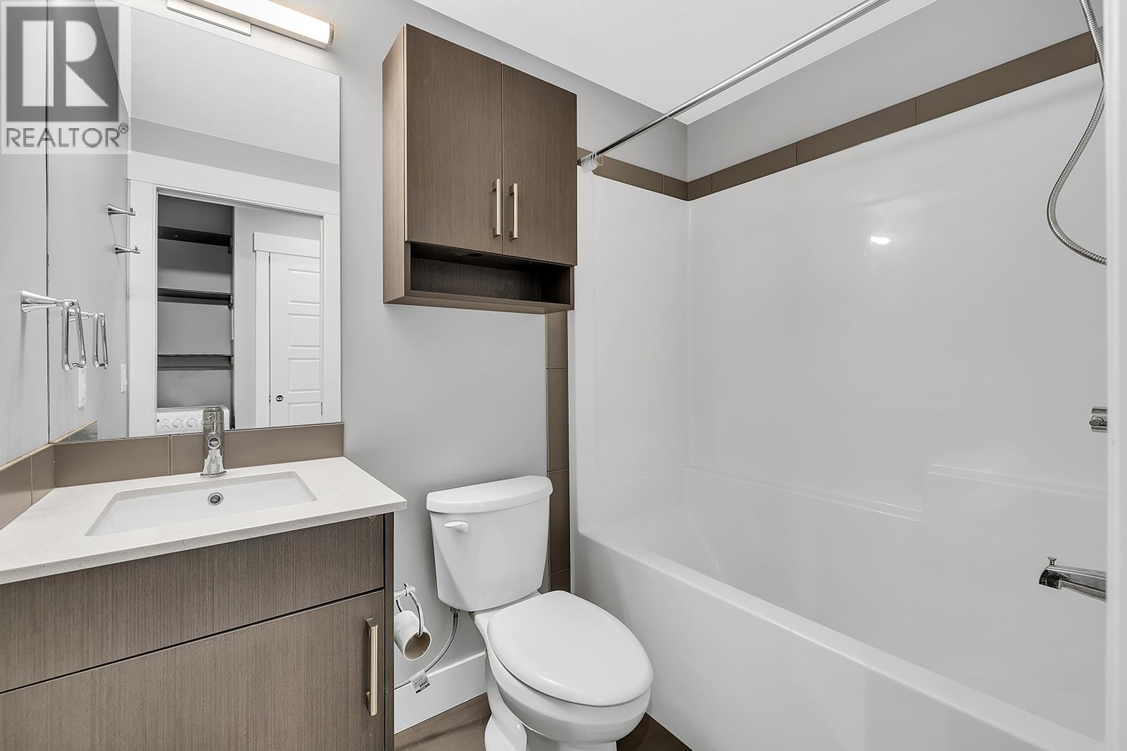 925 Leon Avenue Unit# 302