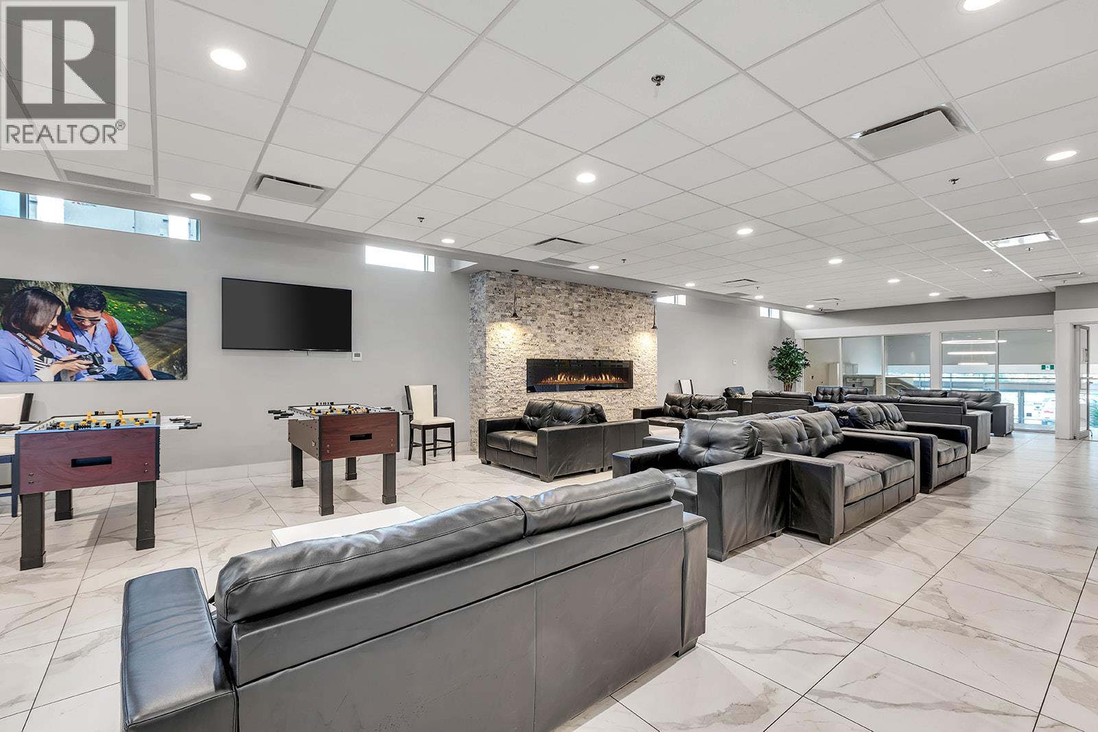 925 Leon Avenue Unit# 302