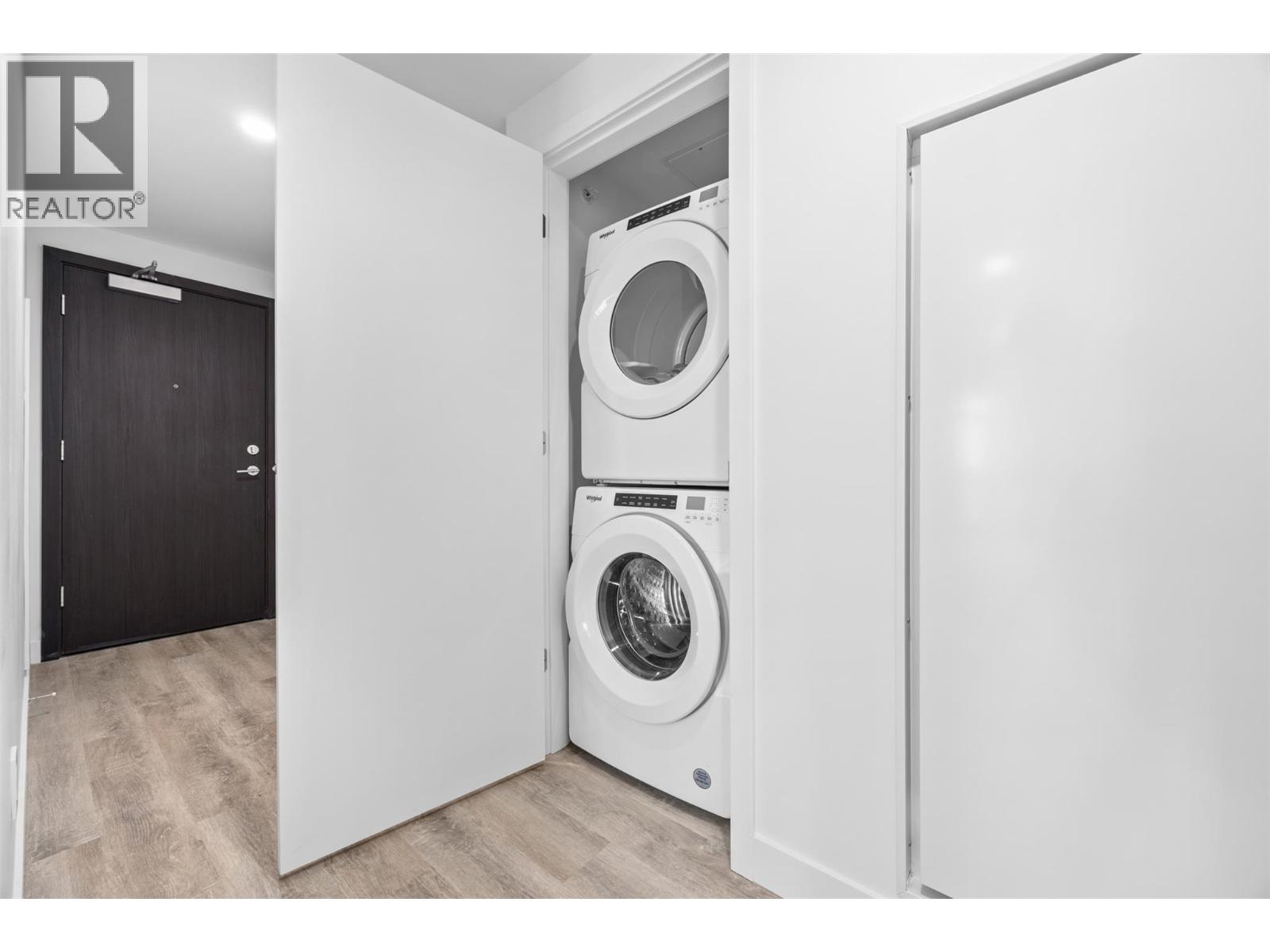 238 Leon Avenue Unit# 1808