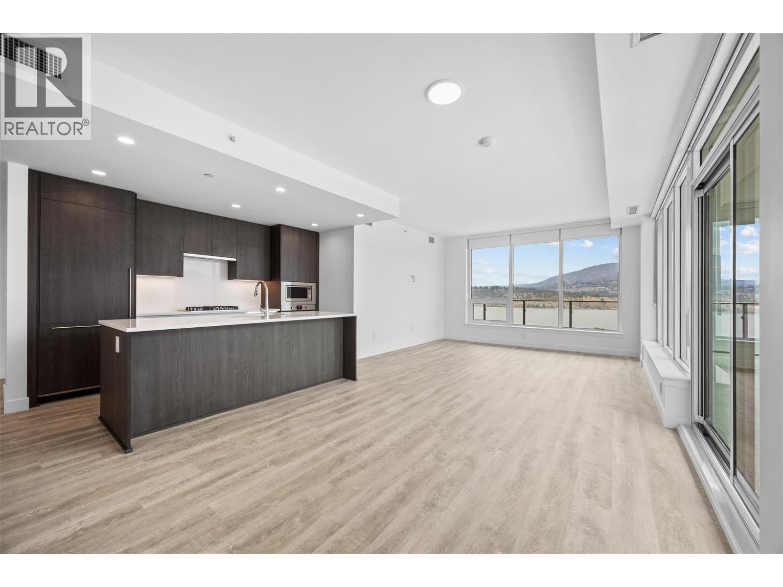 238 Leon Avenue Unit# 1808